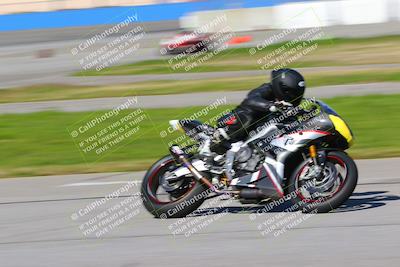 media/Jan-20-2023-Fastrack Riders (Fri) [[f2ad32aba3]]/Level 2/session 4 turn 6/